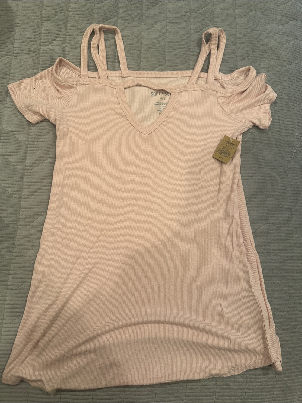 Light Pink Cold-Shoulder Ribbed V-Neck Tunic Top